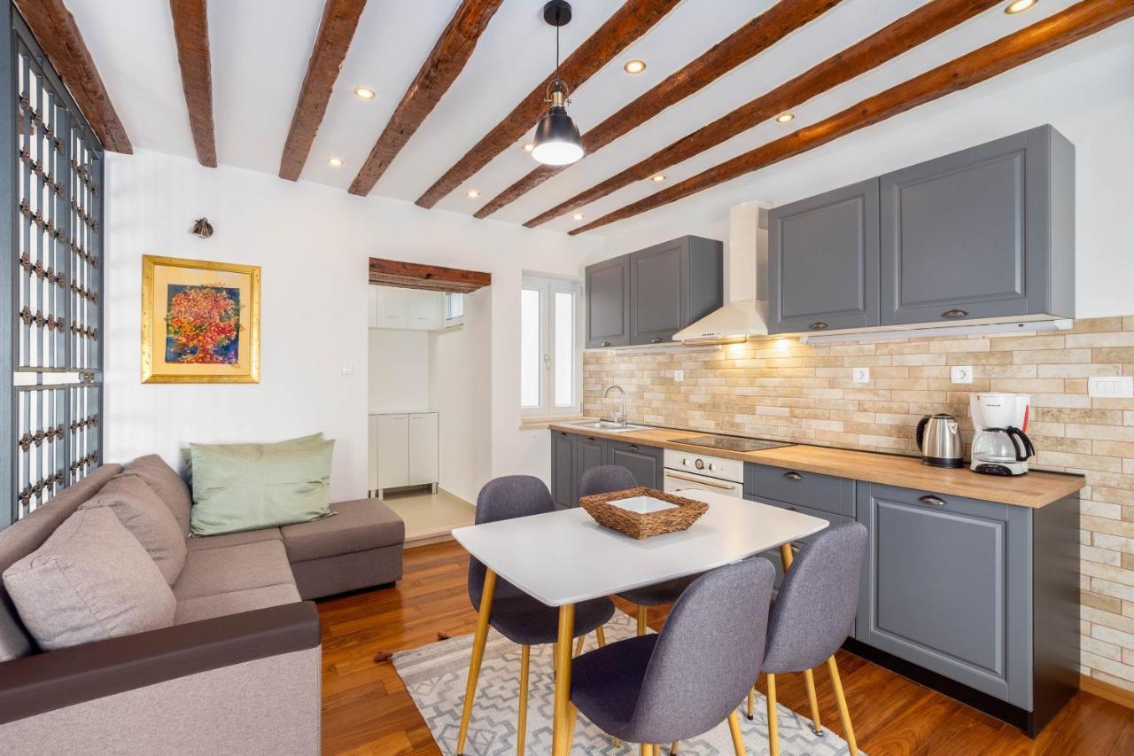 Stephane City Vibe Suites Trogir Bagian luar foto